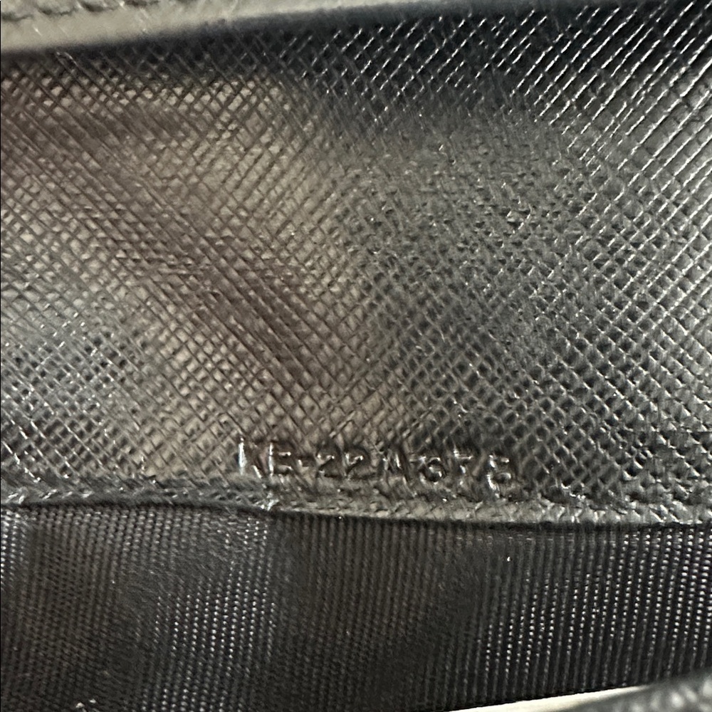 Salvatore Ferragamo Bow Wallet - Picture 8 of 8